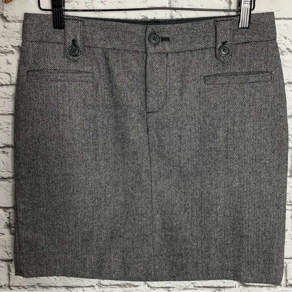 47. Eddie Bauer Women’s Grey Wool Blend Mini Skirt Size P2 Fully Lined  Pockets